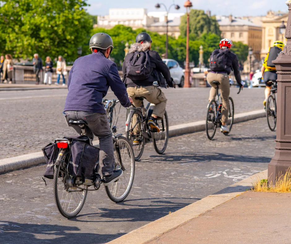 Vélo sur piste cyclable