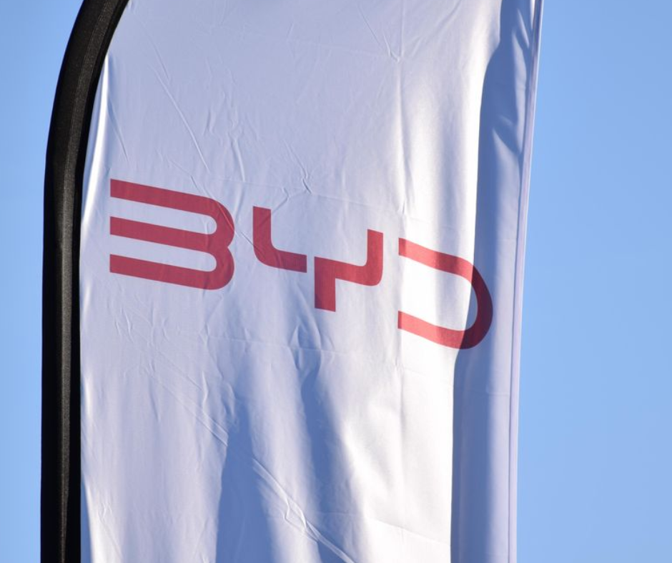 Challenges BYD va revolutionner la charge des voitures electriques avec son reseau Flash Charging Nicolas Meunier