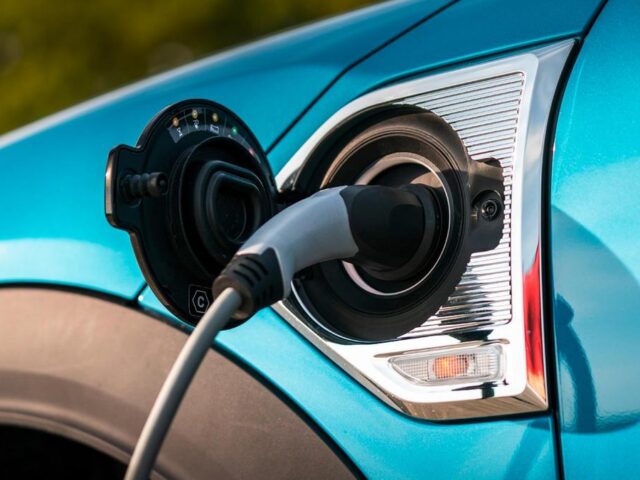 voiture que recharge